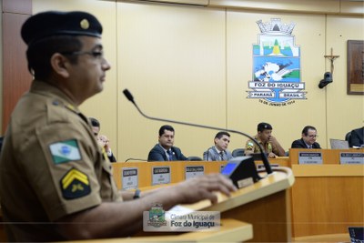 Policiais militares que salvaram mulher de suicídio são homenageados - 17-09 (13)