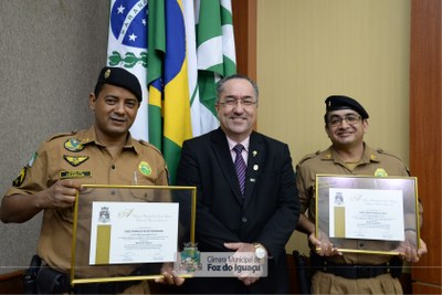 Policiais militares que salvaram mulher de suicídio são homenageados - 17-09 (16)