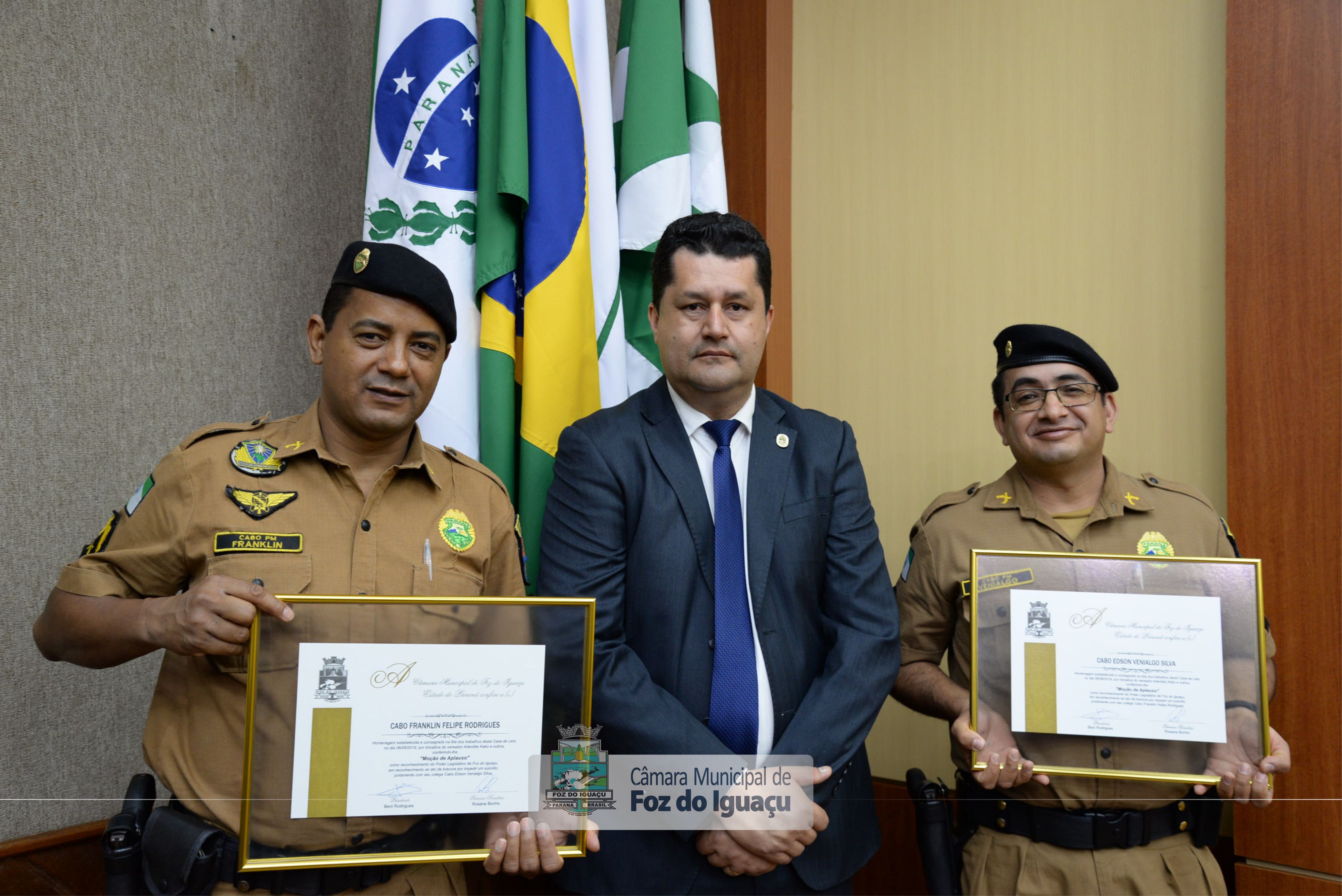 Policiais militares que salvaram mulher de suicídio são homenageados - 17-09 (17)