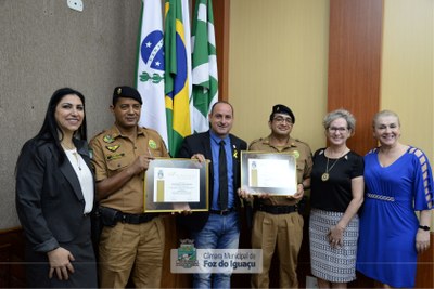 Policiais militares que salvaram mulher de suicídio são homenageados - 17-09 (24)