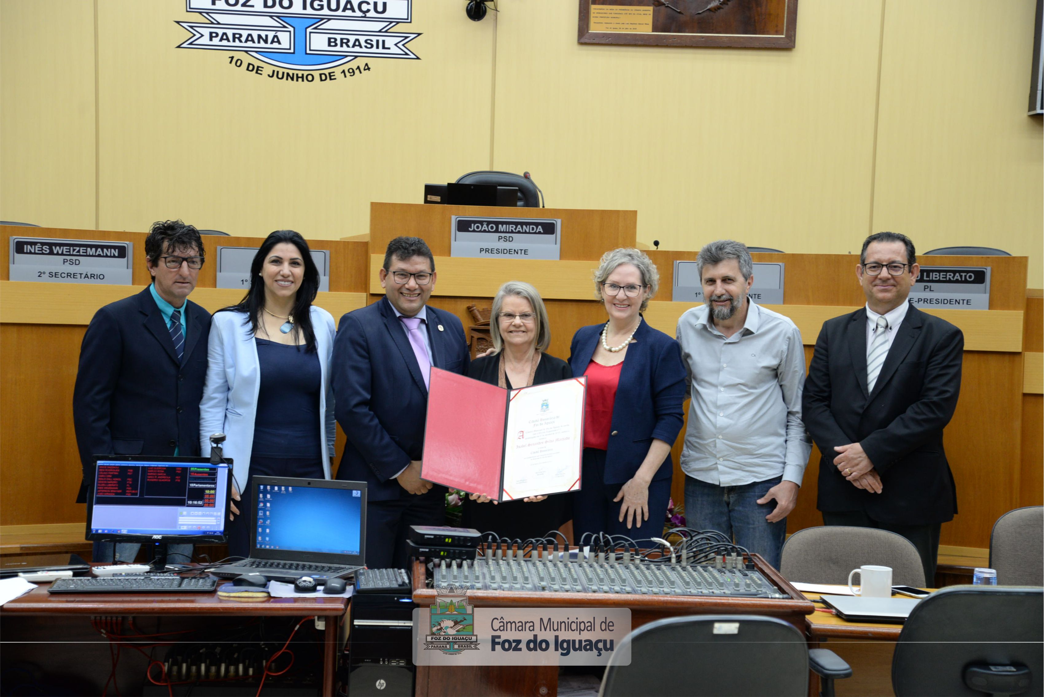 Título de Cidadã Honorária a Isabel Senandes - 08-11