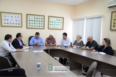 Vereadores em reunião com Fundação Cultural - 07-10 (02)