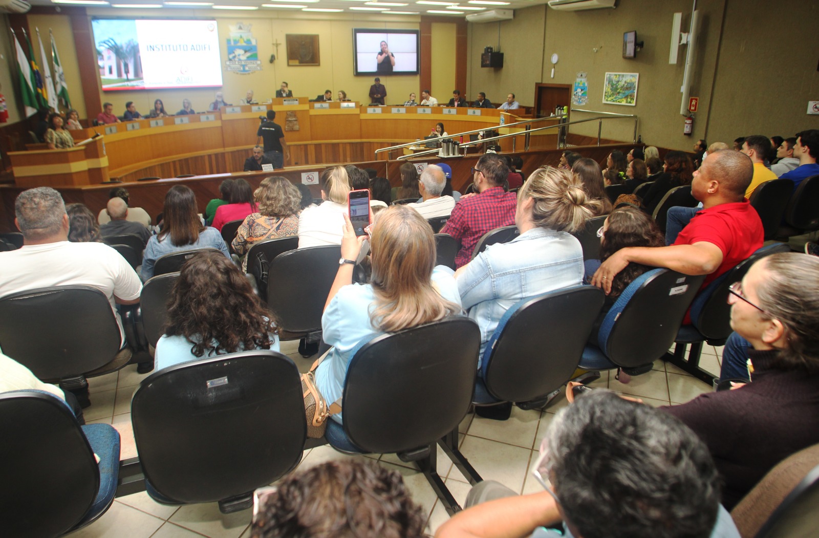Debate na Câmara impulsiona luta em defesa dos diabéticos de Foz do Iguaçu  