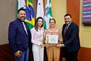 Educadora Marilda Ribeiro é homenageada pela Câmara de Foz