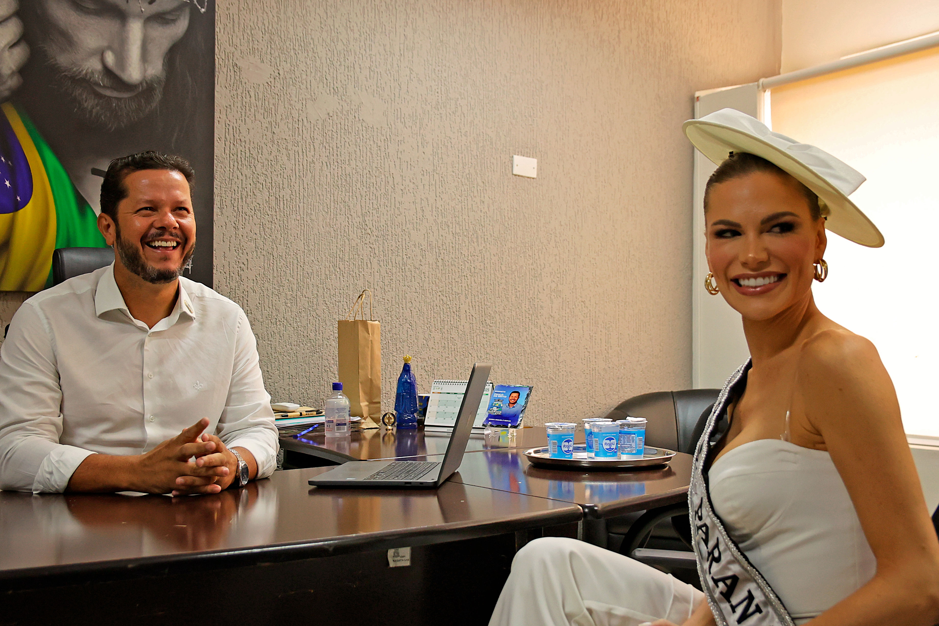 Presidente da Câmara recebeu Miss Universe Paraná, Paula Assunção, nessa segunda-feira (03)