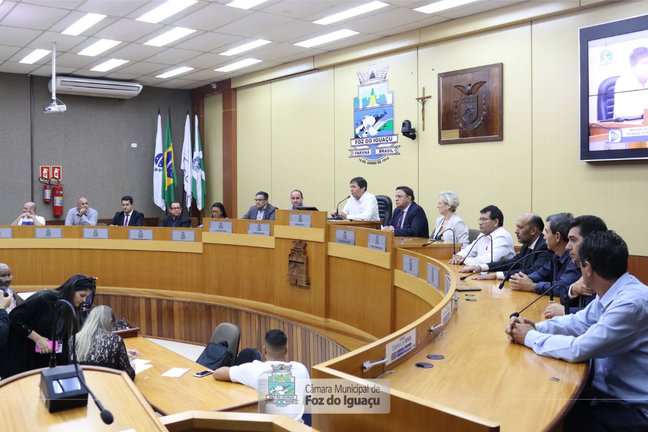 Reunião conjunta estreita relações entre o Município e o Governo do Paraná