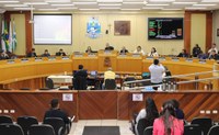 Vereadores aprovaram referências salariais aos profissionais da educação básica municipal